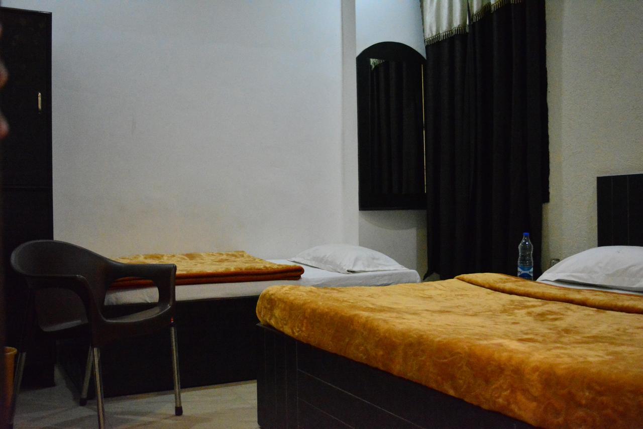 Sharma'S Bnb Hotel Amritsar Ngoại thất bức ảnh